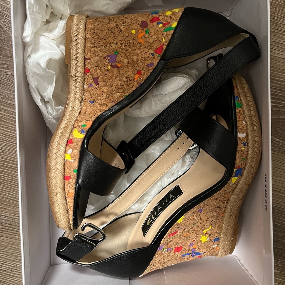 Black high  heel wedge